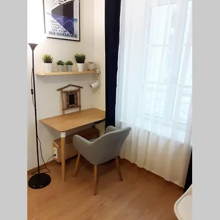 Lägenhet Cosy Idealement Situe Et Bien Equipe *