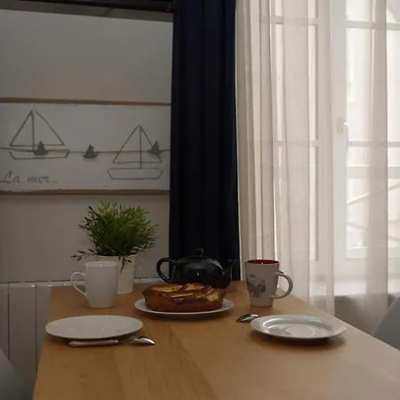 Cosy Idealement Situe Et Bien Equipe