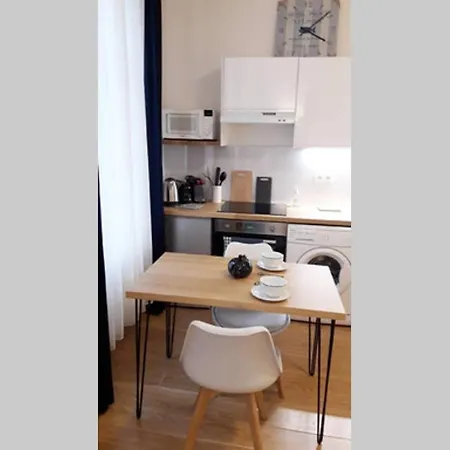 Cosy Idealement Situe Et Bien Equipe